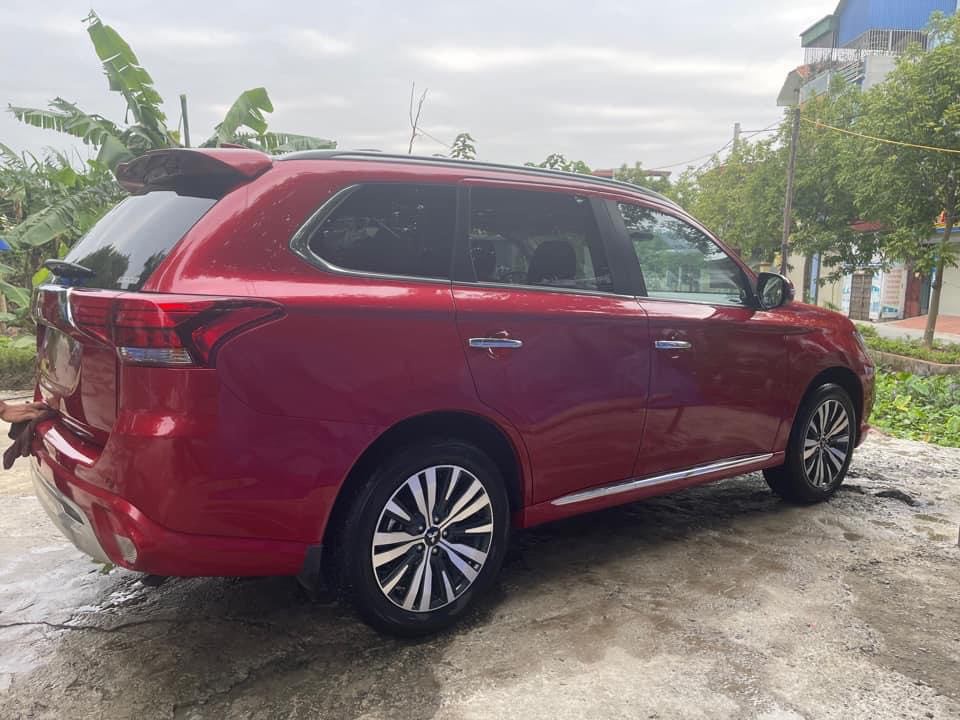 mitsubishi-outlander-2022-xuat-hien-tai-viet-nam-2